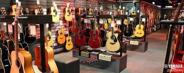 Đa dạng các loại đàn Guitar tại cửa hàng Yamaha