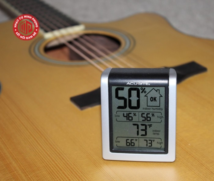 Máy hút ẩm mini giúp kiểm soát độ ẩm toàn diện cho không gian và cây đàn