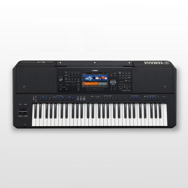 Đàn Keyboard có nhiều bộ phận như bảng điều khiển, bàn phím....